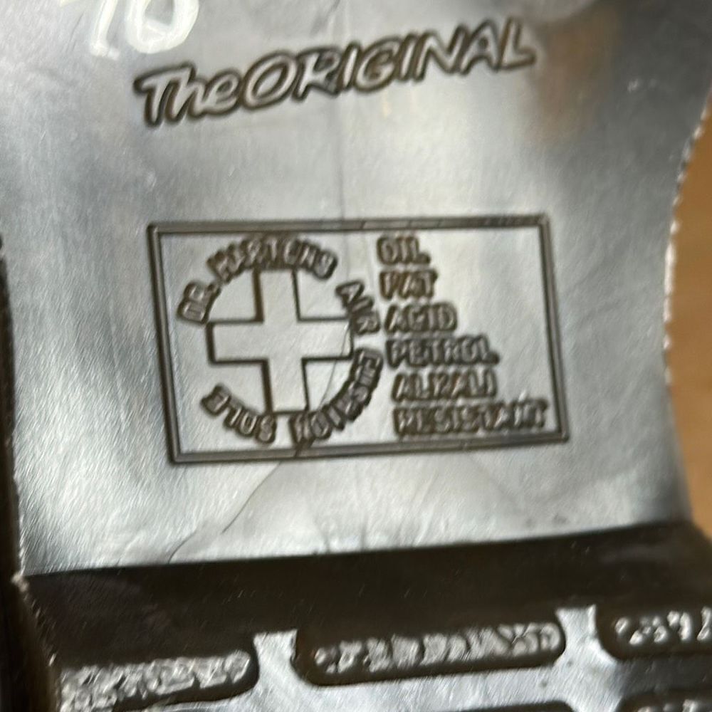 Dr. Martens 1490 Bloom 10 Eye Boots - Picture 9 of 9